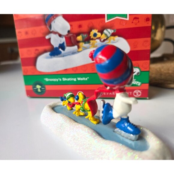 Snoopys Skating Waltz Figurine Peanuts 2013 Department 56 Collectible - Picture 3 of 7